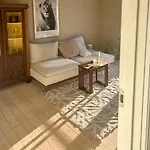 Flat With Garden And Bright *