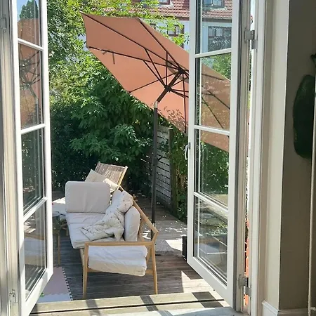 Flat With Garden And Bright Apartment