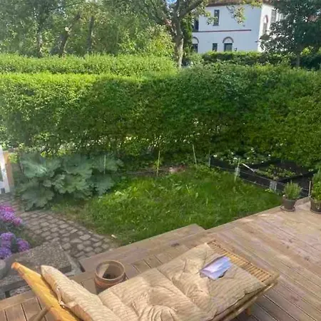 Flat With Garden And Bright *