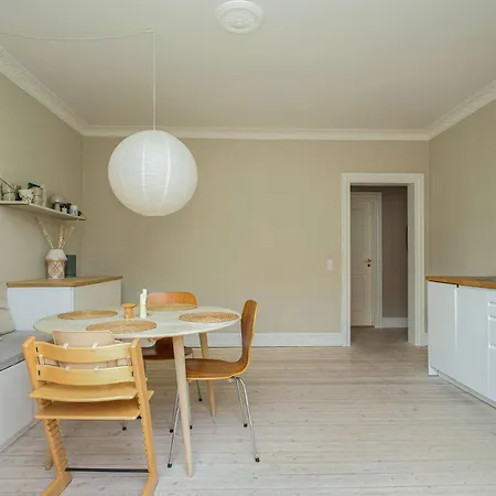 Flat With Garden And Bright