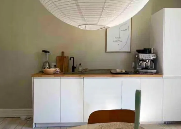 Flat With Garden And Bright Copenhagen